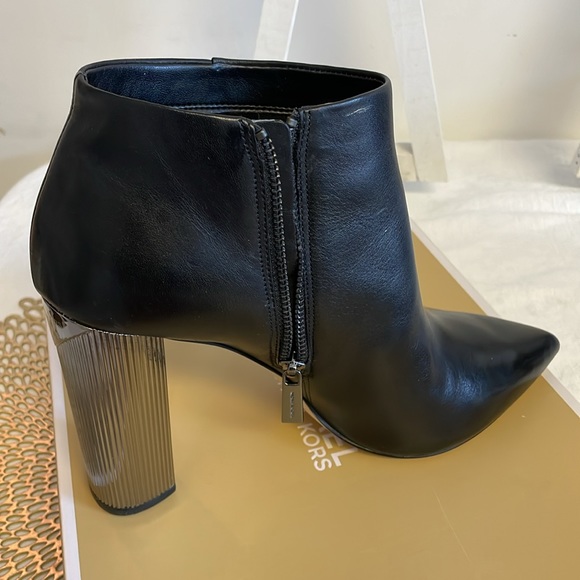 NWT - MICHAEL KORS Paloma leather high heel boots booties. Size 10. SOLD OUT - Picture 15 of 16